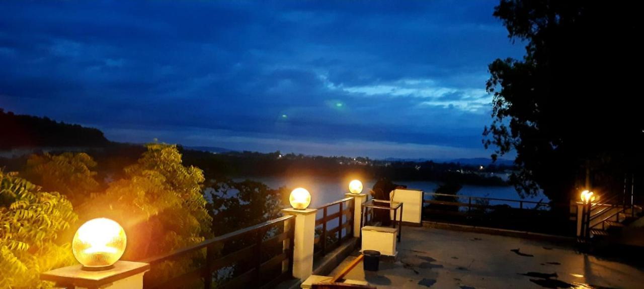 Meeram Ganga, A Heritage Stay By The Ganges At Triveni Ghat Rishīkesh 외부 사진