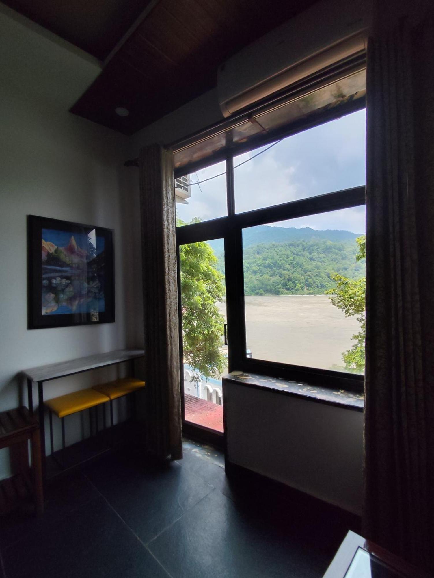 Meeram Ganga, A Heritage Stay By The Ganges At Triveni Ghat Rishīkesh 외부 사진