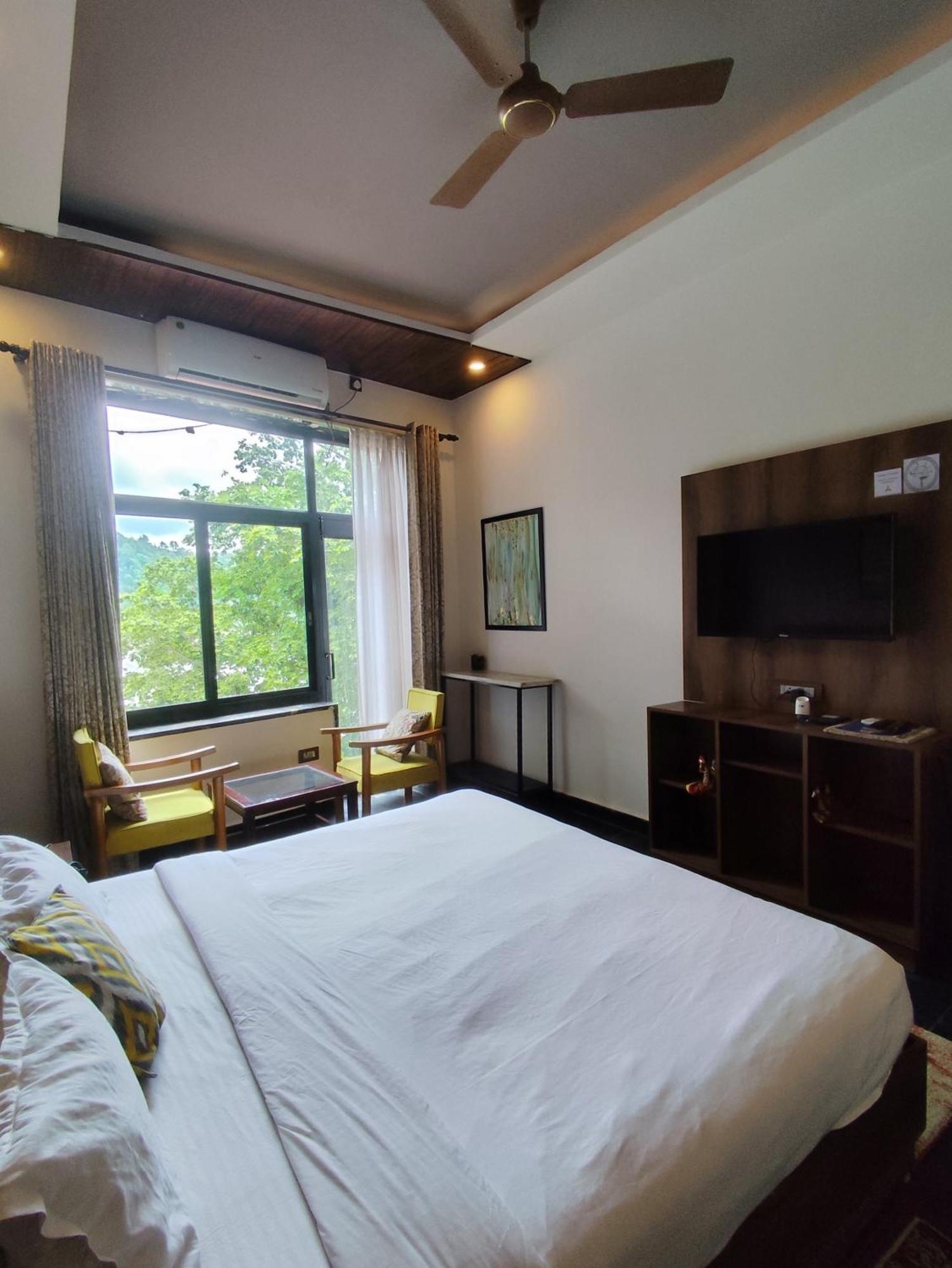 Meeram Ganga, A Heritage Stay By The Ganges At Triveni Ghat Rishīkesh 외부 사진