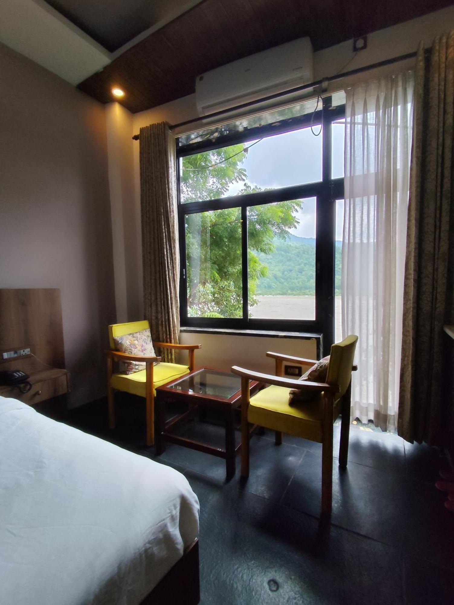 Meeram Ganga, A Heritage Stay By The Ganges At Triveni Ghat Rishīkesh 외부 사진